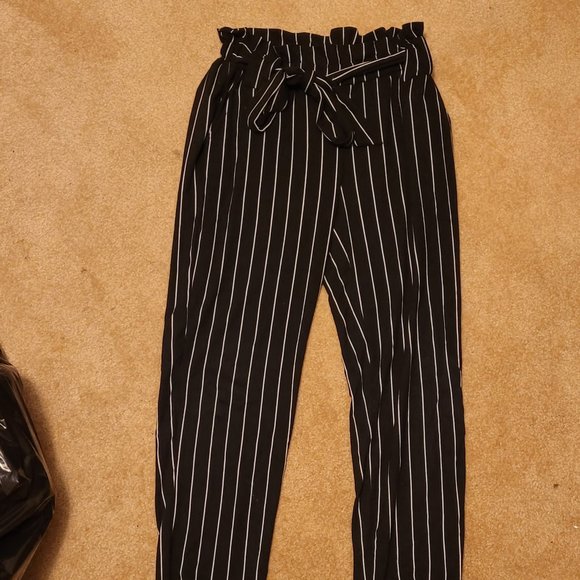 Paperbag pants - Picture 1 of 1